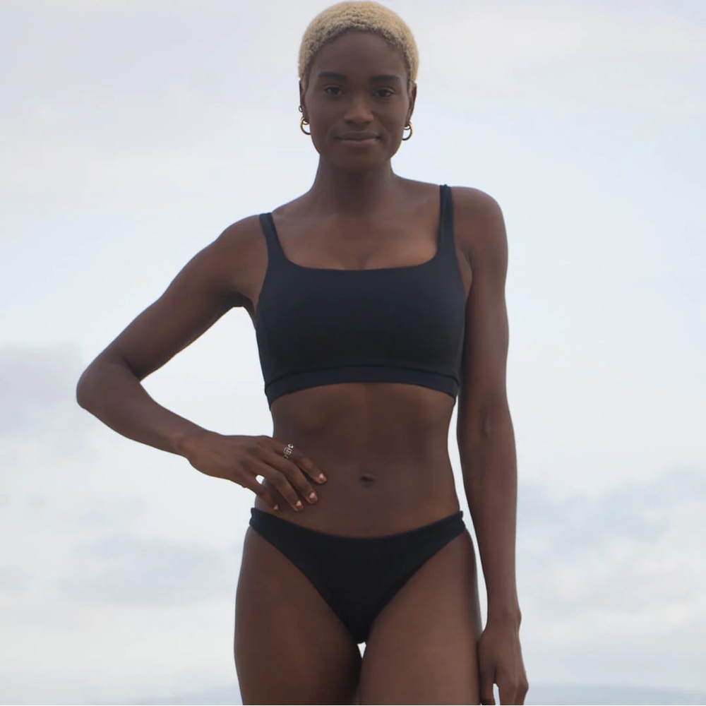 Left on Friday Top Shelf Bikini Top - Jet